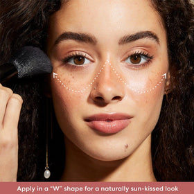 bareMinerals side view of pan showing luminous finish and natural radiance