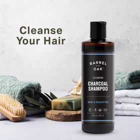 Barrel & Oak label close-up highlighting charcoal formula and ingredient clarity