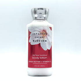 Bath & Body Works pump close-up displaying lotion texture and quick-absorbing benefit