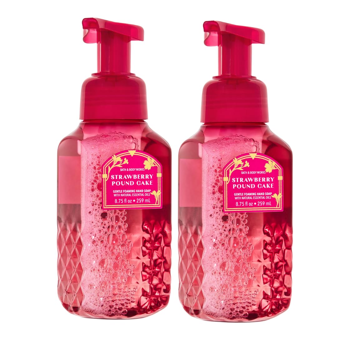 Bath & Body Works bottle front view showing label and seasonal artwork for a decorative sink