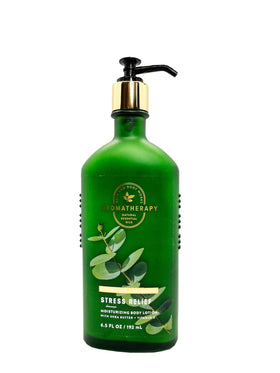 Bath & Body Works close-up texture of lotion highlighting creamy, fast-absorbing feel