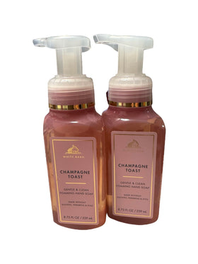 Bath & Body Works bottle front view showing Champagne Toast label and gentle foam benefit