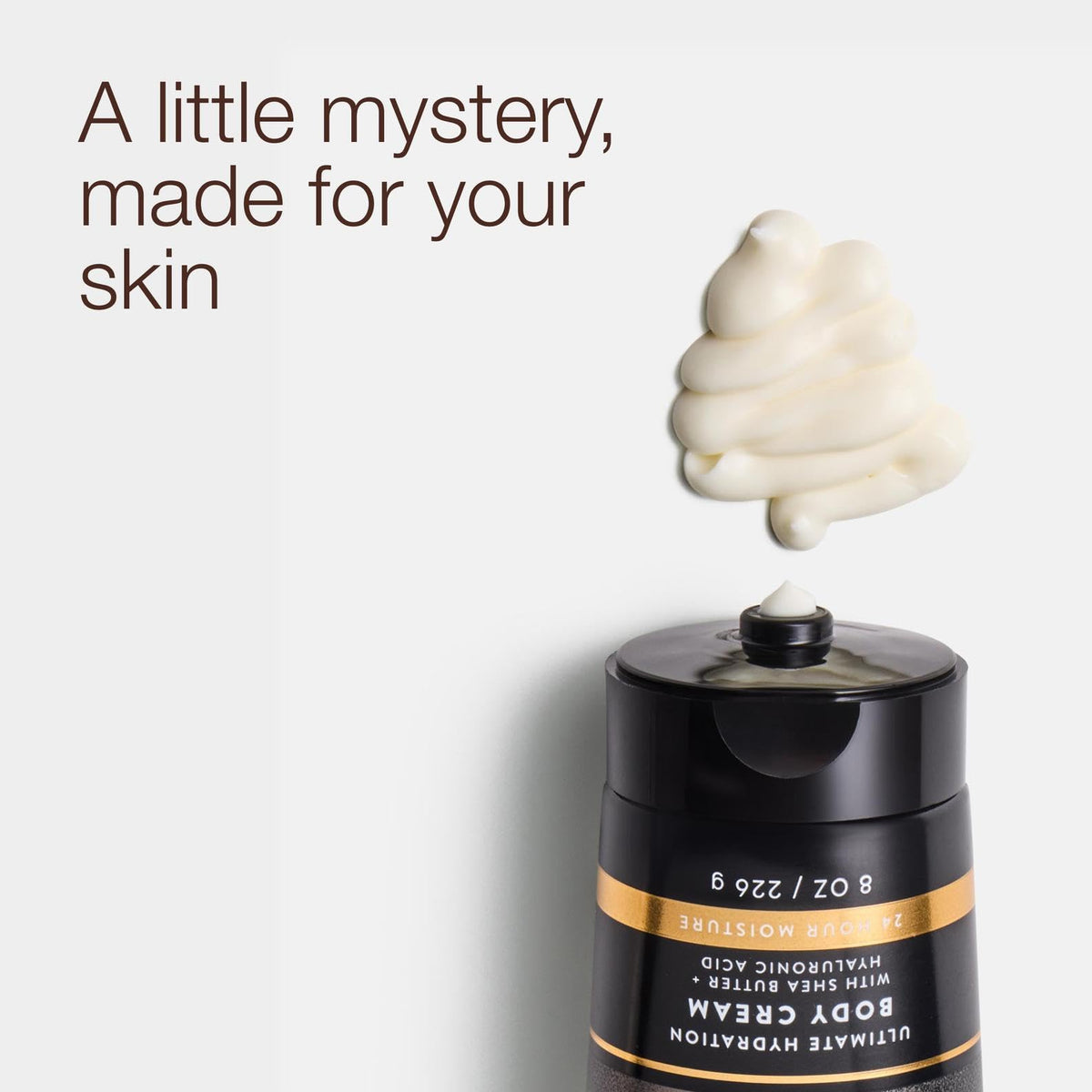 Bath & Body Works noir cream texture scoop highlighting rich hydration