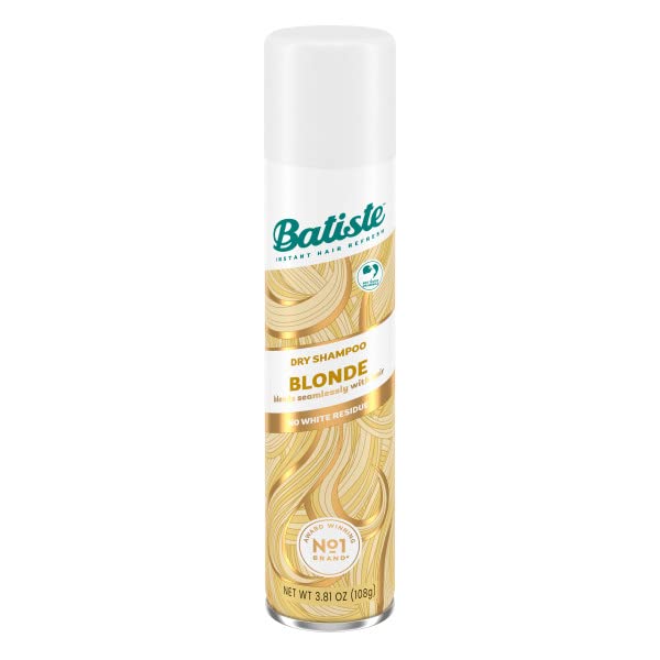 Batiste in-action spray texture demonstrating fast oil absorption benefit