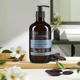 baylis & harding cacao and green coffee extracts displayed for energising benefits