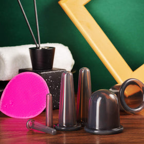 BBTO storage pouch with cups and brush organized for tidy, travel-ready convenience