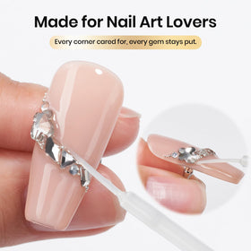 beetles Gel Polish fine brush close-up enabling precise lining