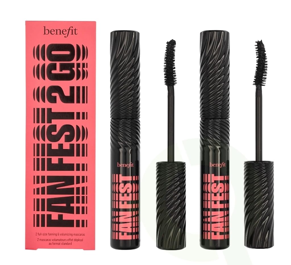 Benefit Fan Fest brush closeup showing curved 40° fiber brush for lifted fanned lashes
