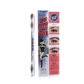 Benefit Goof Proof angled dual-edged tip close-up for precise shaping