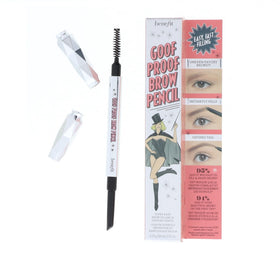 Benefit angled tip close-up highlighting smooth texture for precise hair-like strokes and natural fill