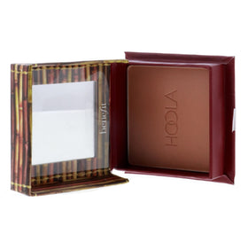 Benefit Hoola application with brush demonstrating easy contouring and buildable warmth
