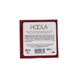 Benefit Hoola texture close-up highlighting finely milled matte powder for smooth blend