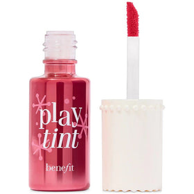 Benefit doe-foot applicator close-up highlighting precise application