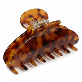 Bgffuy front view of tortoise shell clip showing classic design and reliable hold
