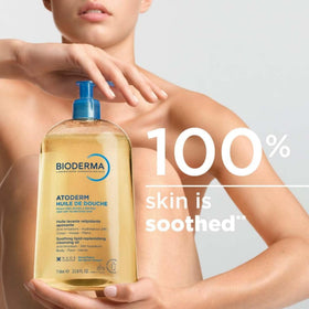 Bioderma Atoderm in-hand application demonstrating gentle lathering