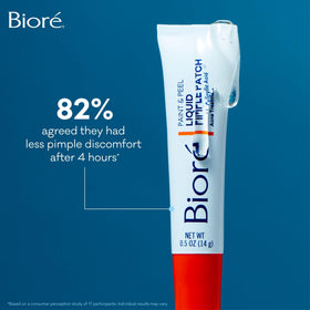 Bioré applicator tip close-up for precise, targeted pimple application and accuracy