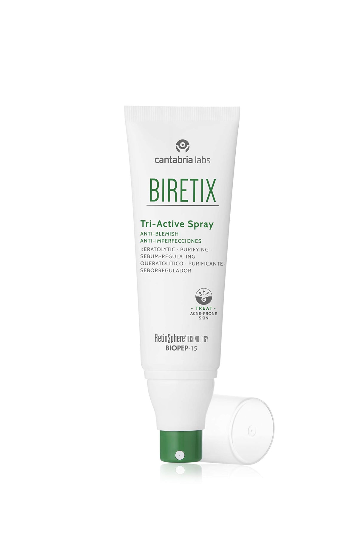 Biretix Tri-Active Spray applied to back and shoulder offering easy coverage benefit