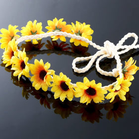 Boao floral clips in styled hair, highlights easy placement and photo-ready finish