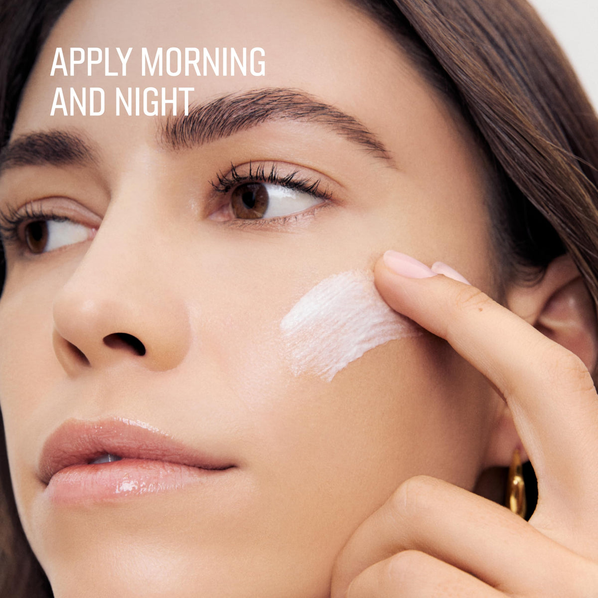 Bobbi Brown application on hand demonstrating fast absorption and instant plumping benefit