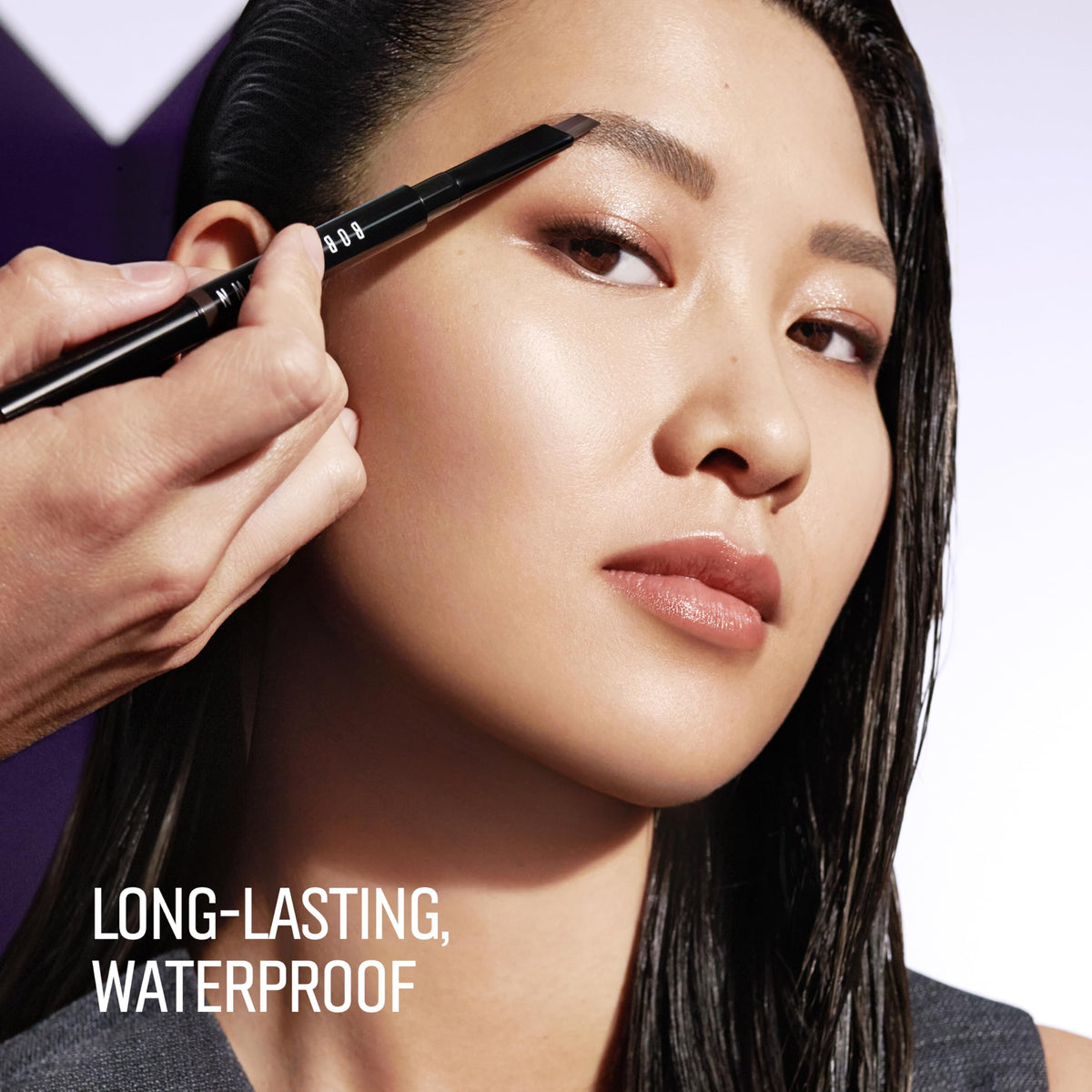 Bobbi Brown closeup of slanted chiseled tip for precise brow strokes and control