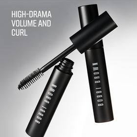 Bobbi Brown mascara applied on lashes illustrating lifted eye-opening effect