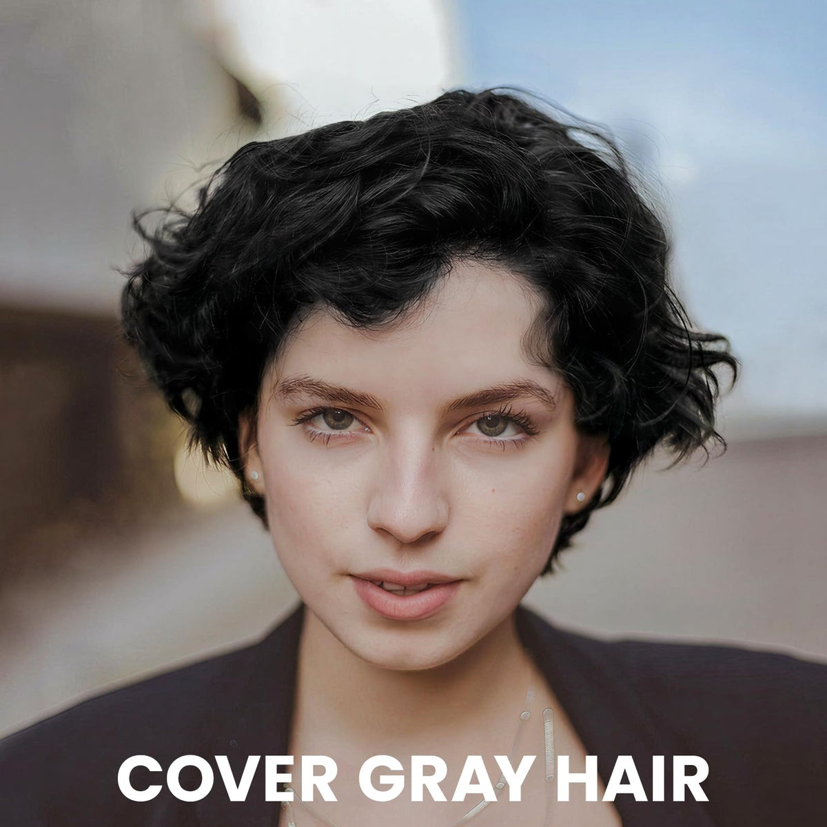 BOJICA shampoo texture pouring from bottle for easy application benefit