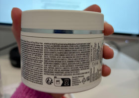 BOLD UNIQ recycled-packaging labels highlighting eco-friendly product benefits