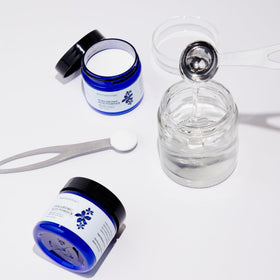 Bos Essentials powder texture close-up highlighting fine grains for smooth serum mixing benefit