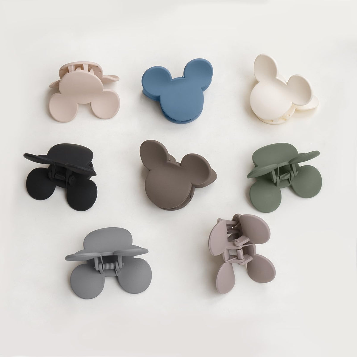 bouniq clip holding half-up hairstyle, secure hold without tugging