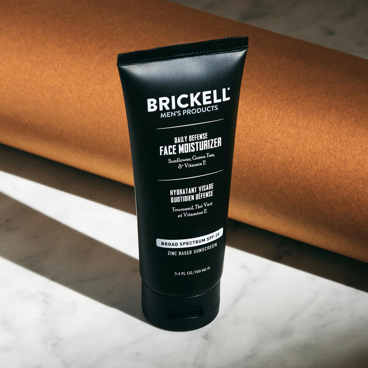 Brickell close-up label highlighting zinc, aloe, green tea benefits