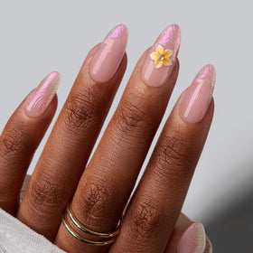 BTArtbox front packaging showing all 30 nails and included tools for ready manicures