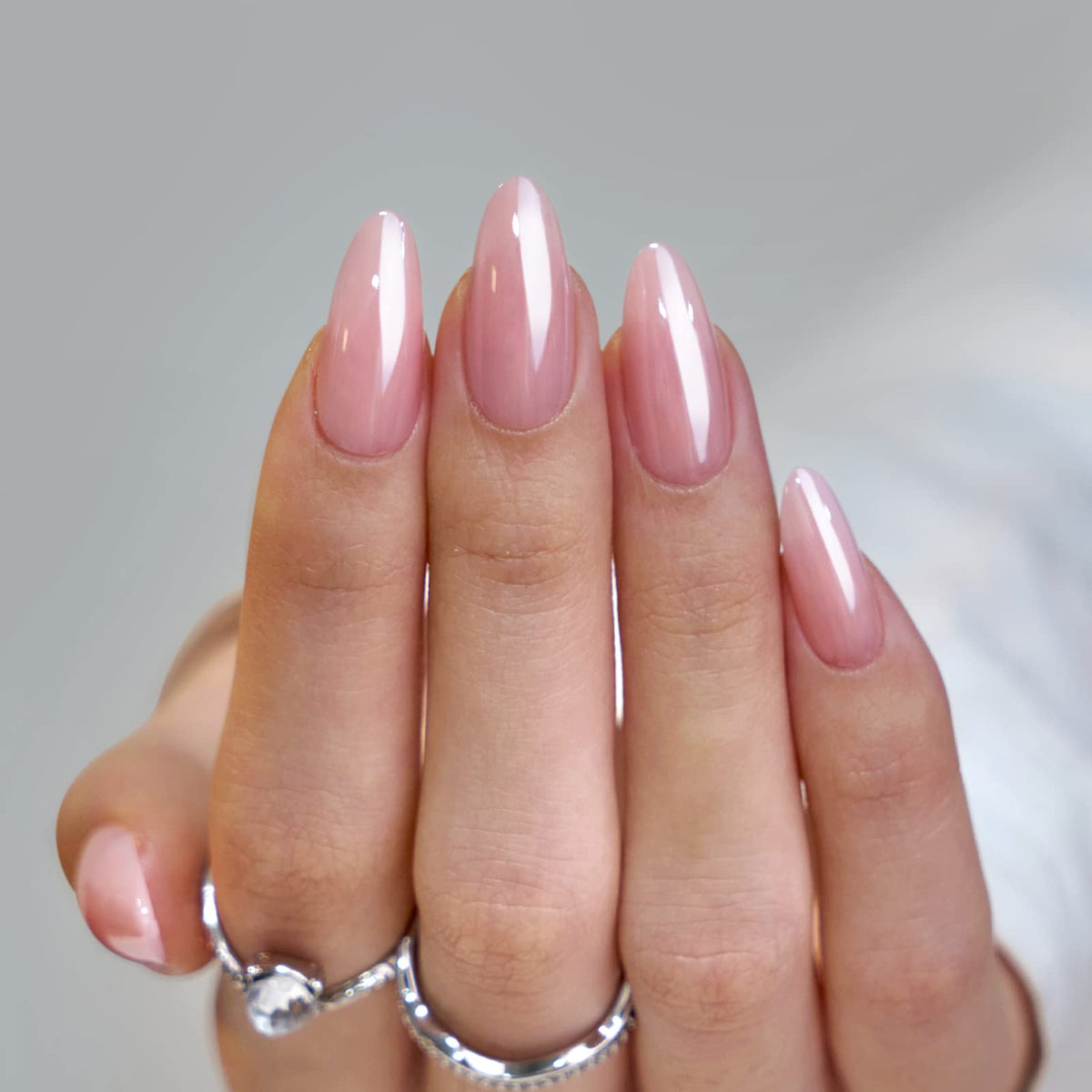 BTArtbox close-up of pink chrome texture highlighting durable gel shine