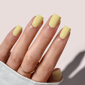 BTArtbox front packaging showing pastel yellow nails and included tools, quick salon look
