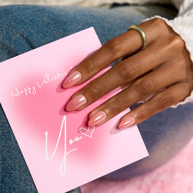 BTArtbox layout displaying 16 sizes of press-on nails for customized fit and coverage