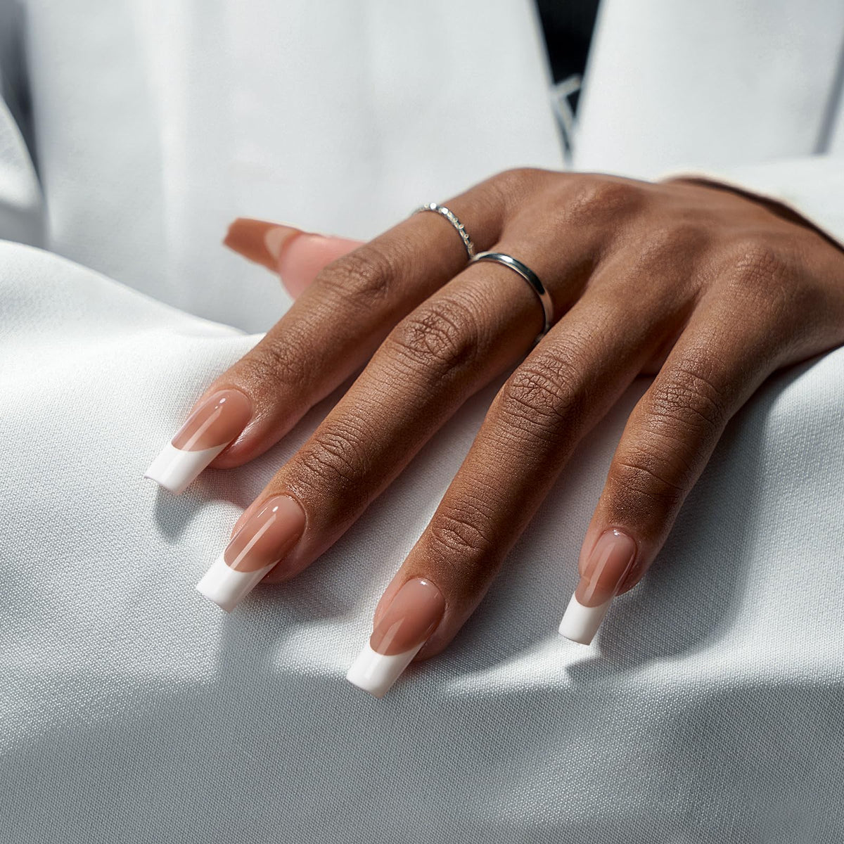 BTArtboxnails close-up of brown French tip contour providing natural blend