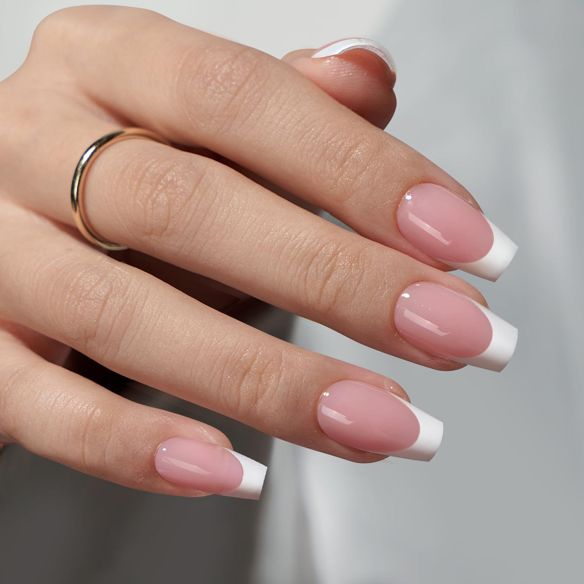 BTArtboxnails close-up of X-COAT surface texture that enables UV curing through tip