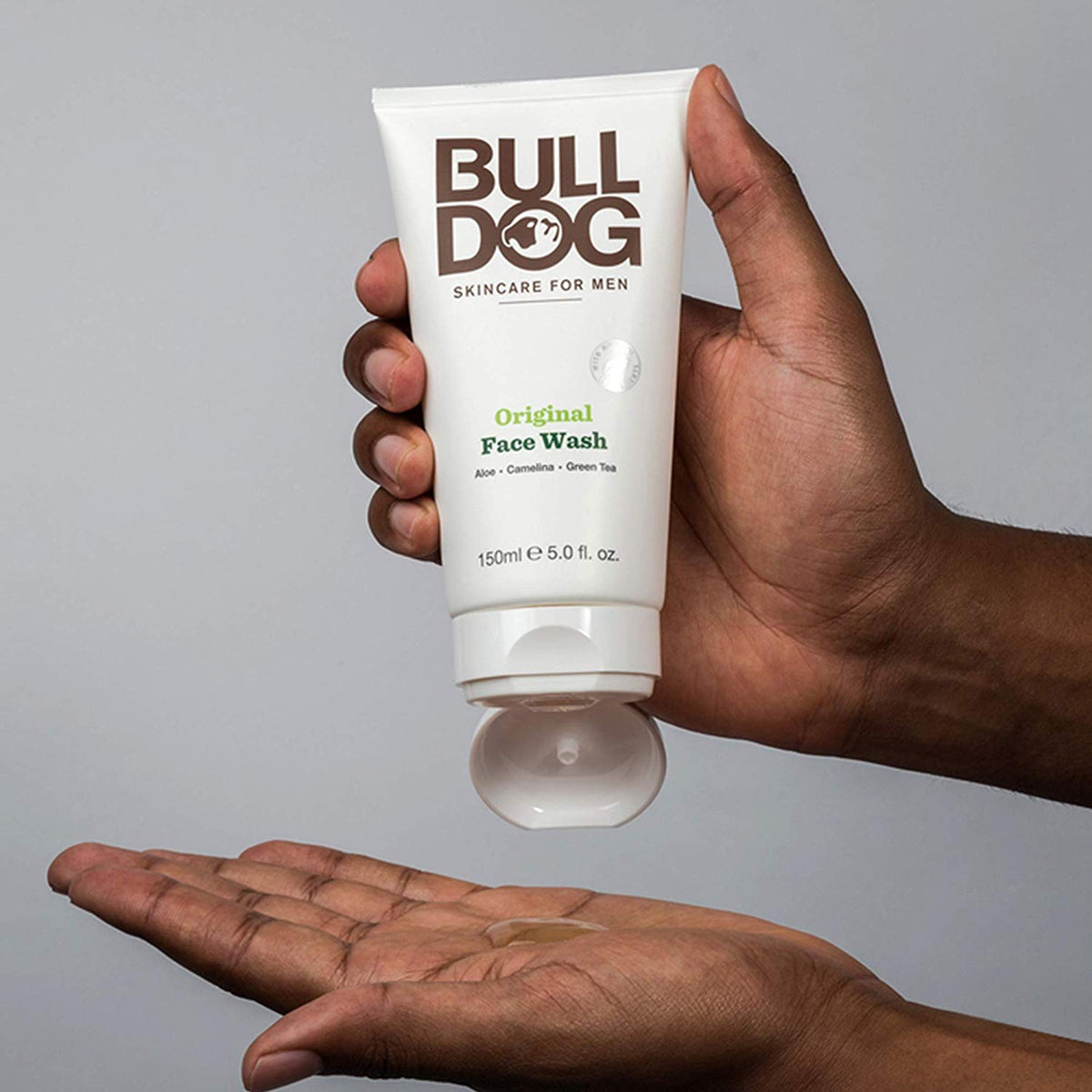Bulldog green tea leaves image representing antioxidant protection and freshness