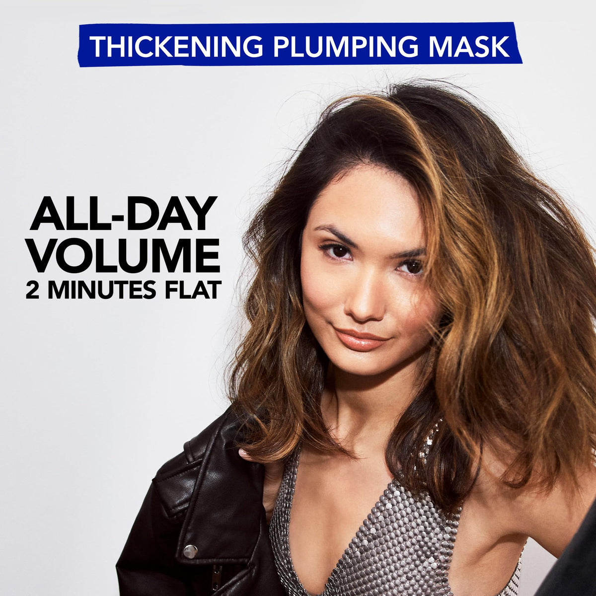 Bumble and bumble applying mask on wet hair for smoother detangling