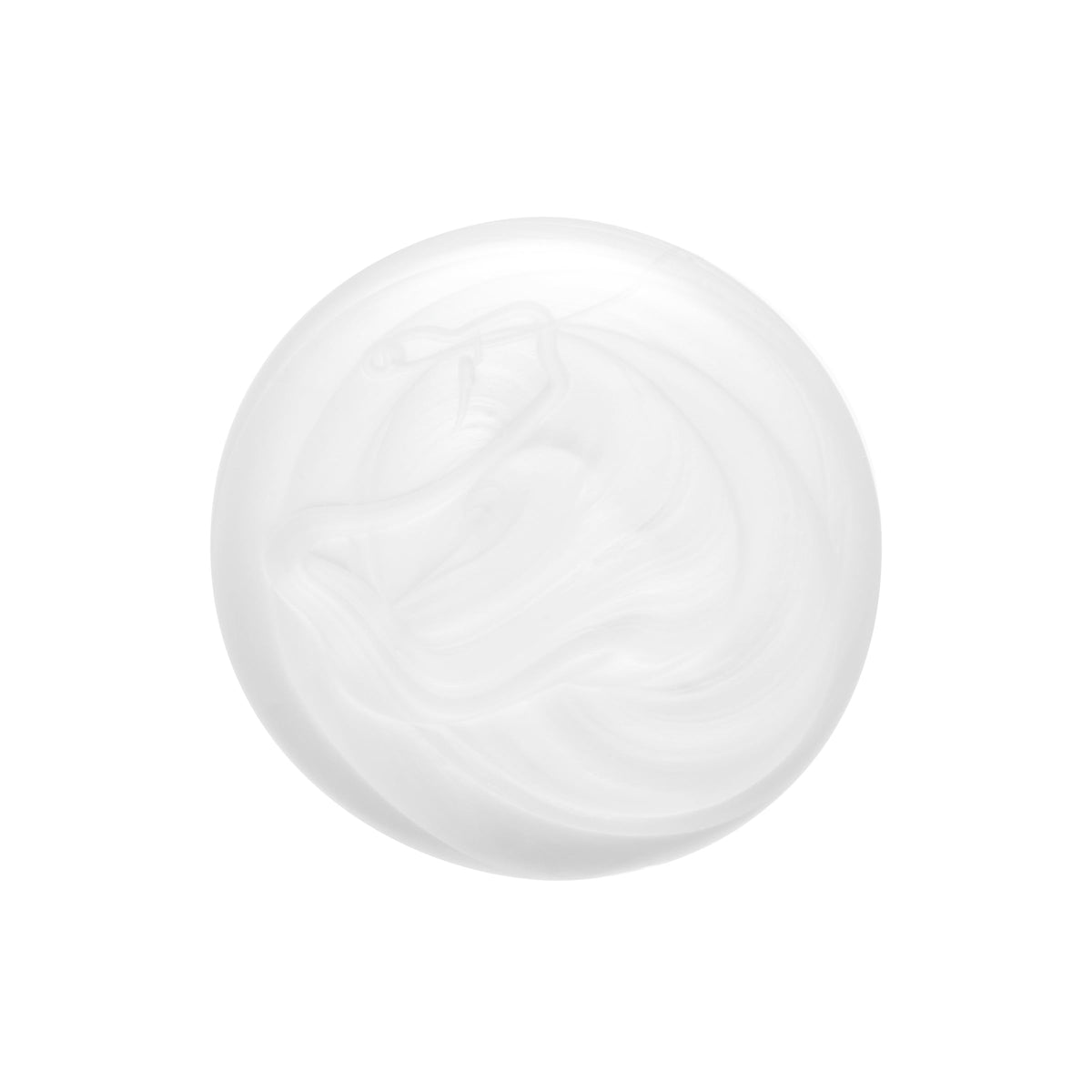 Bumble and bumble creamy shampoo texture close-up displaying moisturizing consistency