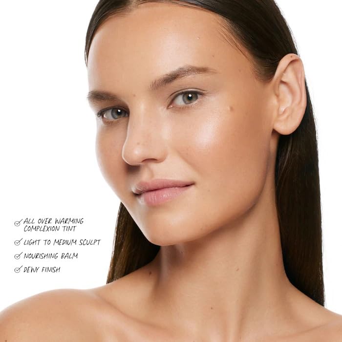 BY MARIO close-up texture shot displaying creamy balm blendability