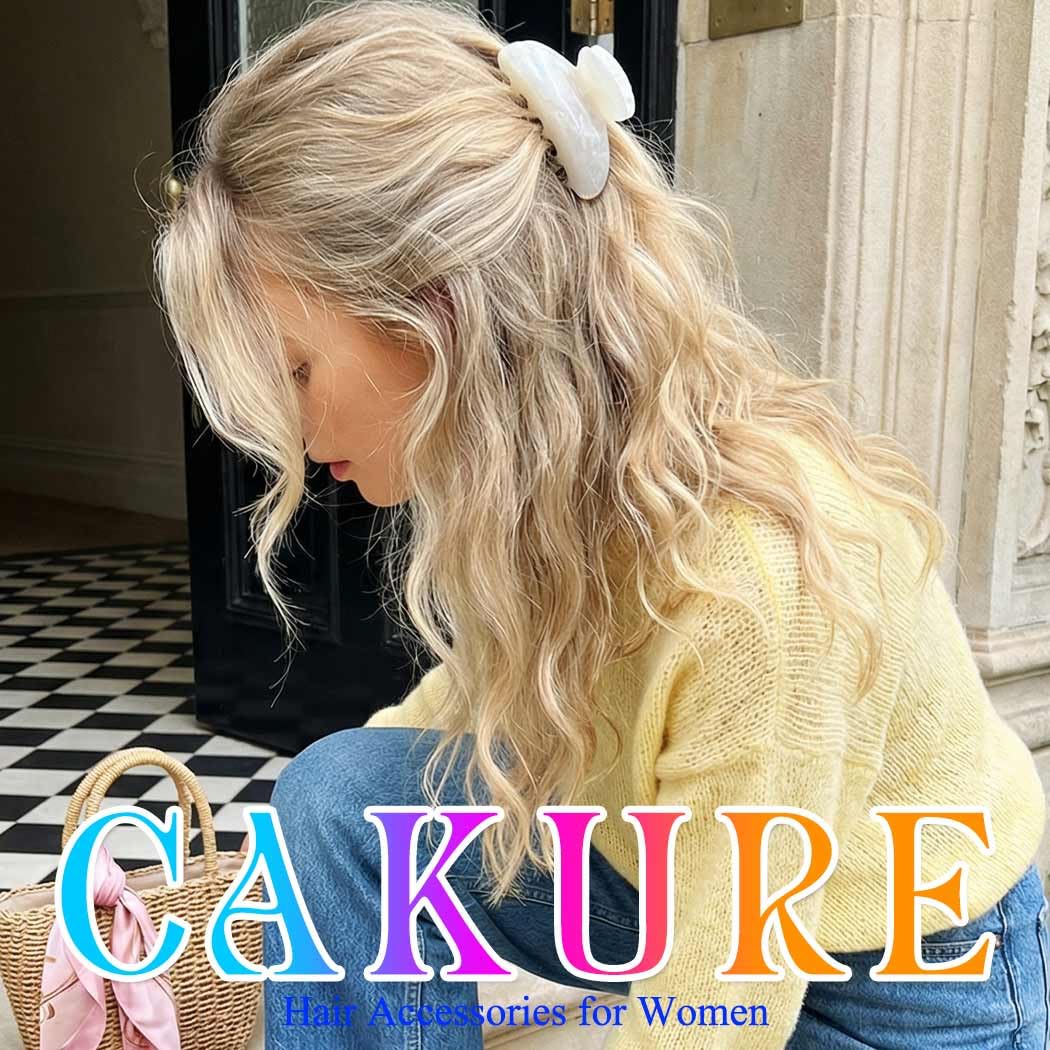CAKURE clip holding a half-up hairstyle for stylish all-day hold