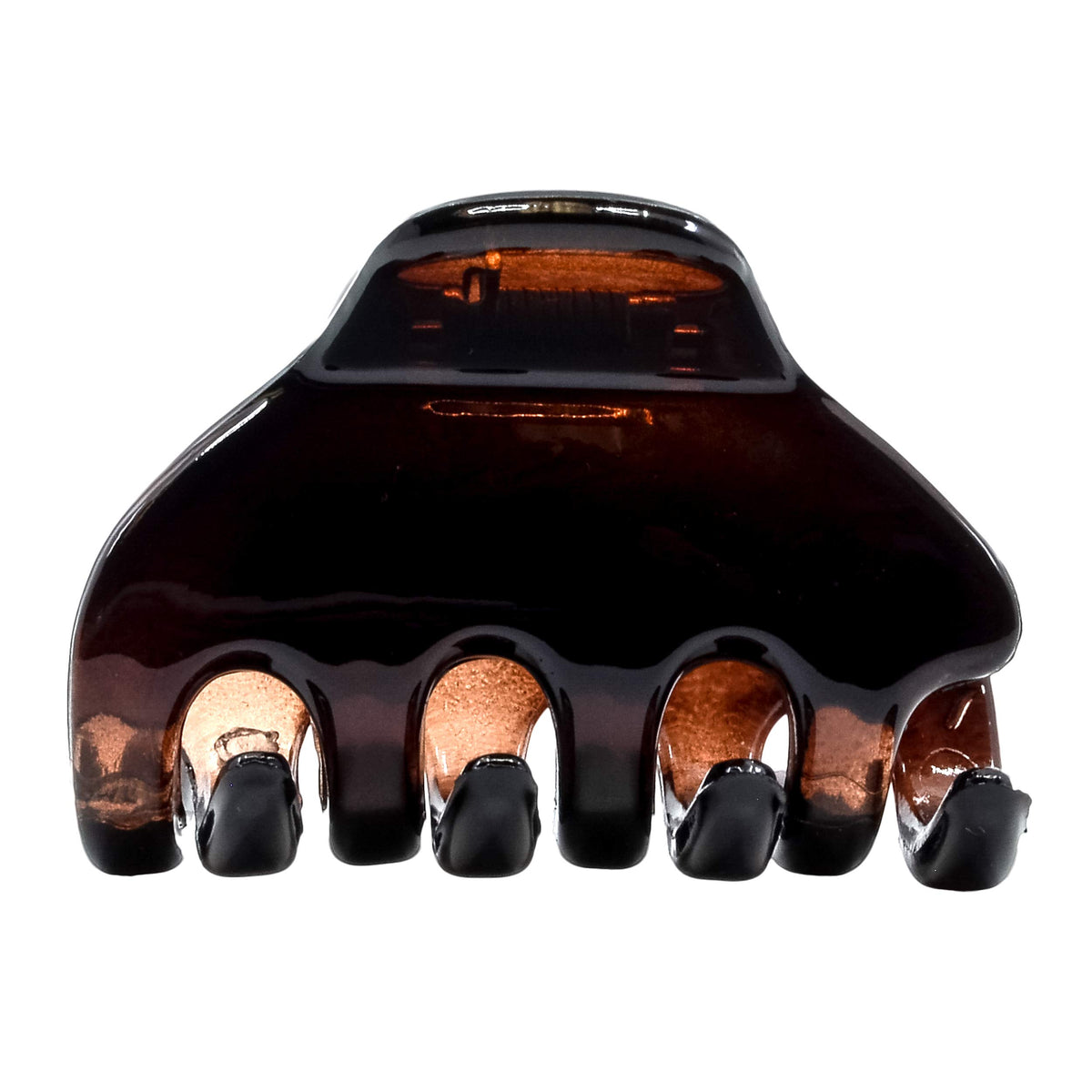 Camila Paris close-up of clip teeth for secure no-slip grip