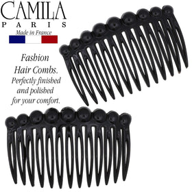 Camila Paris close-up of comb teeth demonstrating gentle grip to protect hair