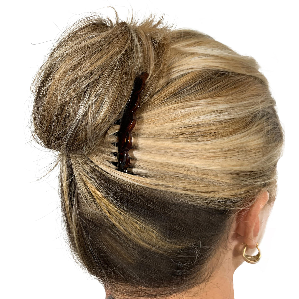 Camila Paris polished finish detail demonstrating smooth edges that reduce hair snagging