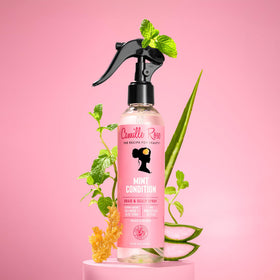 Camille Rose sea moss and aloe visual highlighting nourishing botanical blend