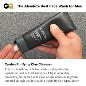 Cardon displayed on bathroom shelf in lifestyle scene for everyday routine appeal