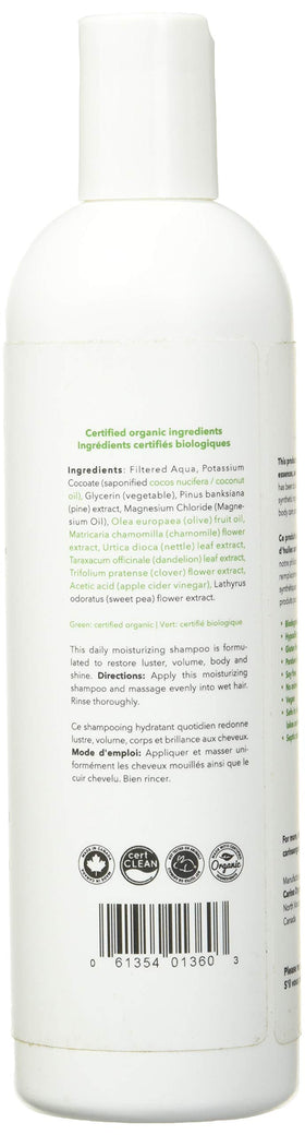Carina Organics shampoo foam texture close-up demonstrating creamy lather and mild cleansing