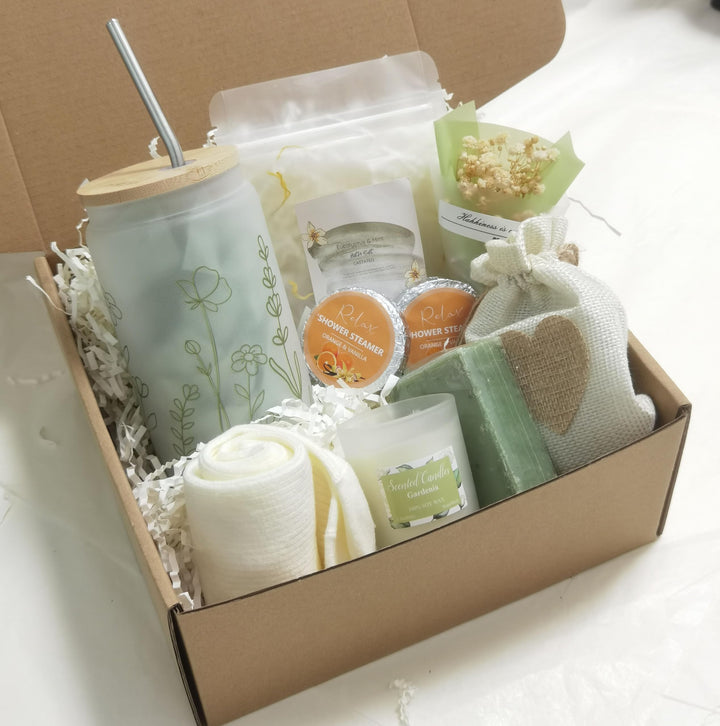 CASTATEO front packaging in sage green showing ready-to-gift comfort