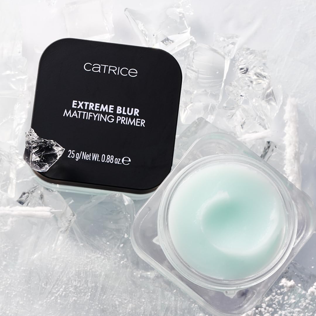 Catrice ingredient shot highlighting hyaluronic acid and squalane hydration