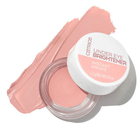 Catrice Magic Perfectors powder puffs stacked for precise, crease-free application benefit